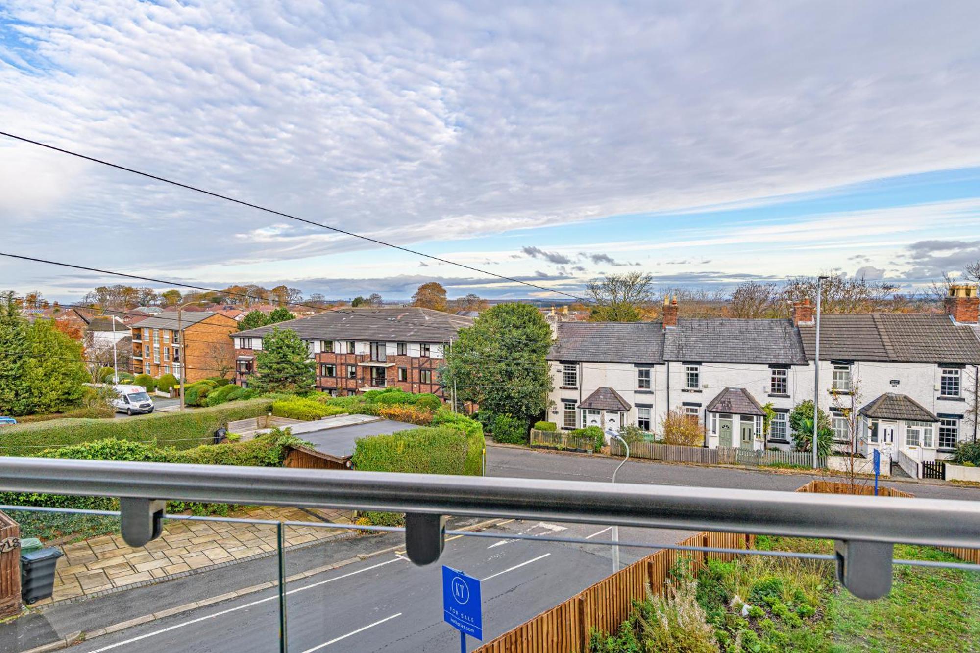Gospel Heights Luxury Apartments With Parking Heswall Exterior photo
